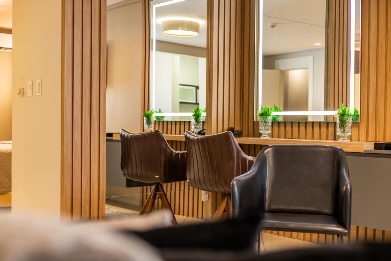 Delupo Hotel - Livin Studios Criciuma  Exteriér fotografie