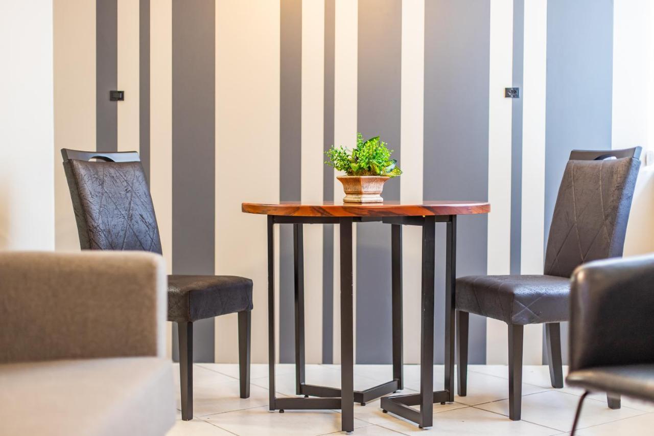 Delupo Hotel - Livin Studios Criciuma  Exteriér fotografie