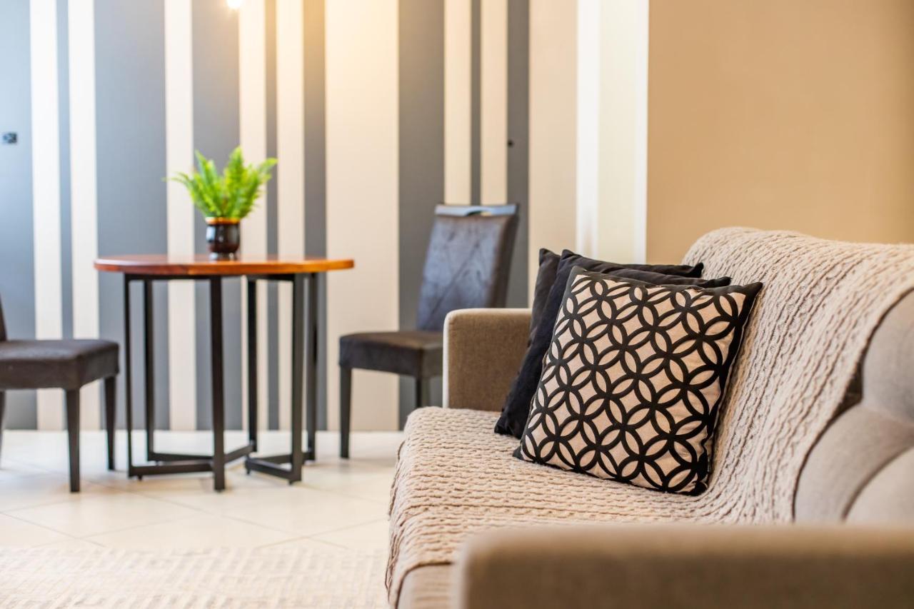 Delupo Hotel - Livin Studios Criciuma  Exteriér fotografie
