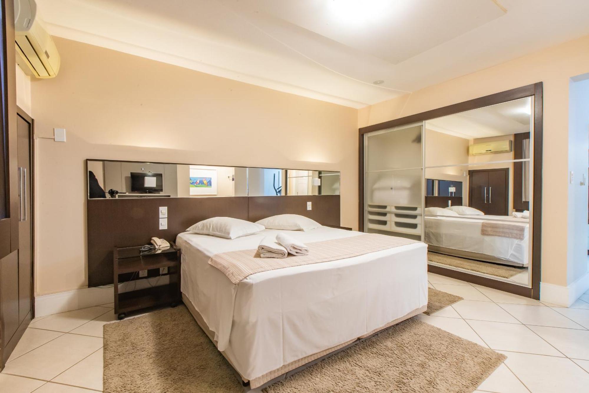 Delupo Hotel - Livin Studios Criciuma  Exteriér fotografie